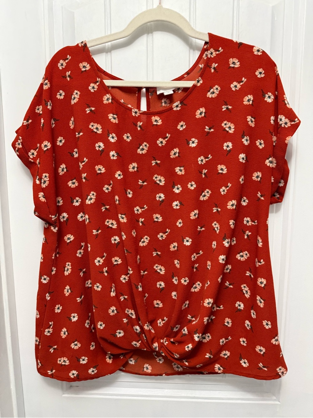 SO Goods For Life Sz XL Floral Blouse Front Knot Cuff Top Rust Orange (51-11)